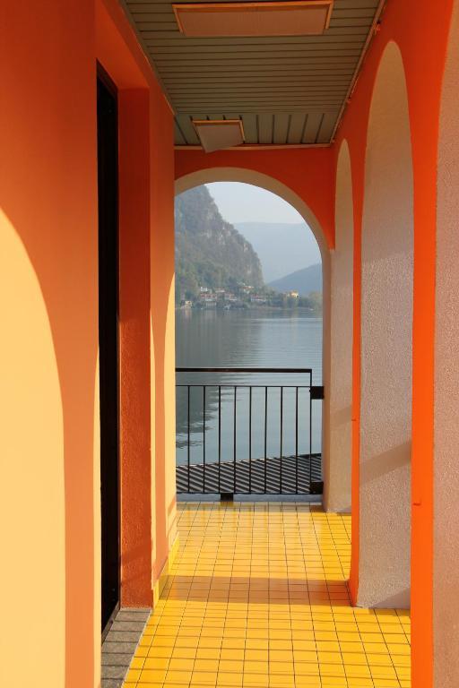 Hotel Socrate Lavena Ponte Tresa Extérieur photo