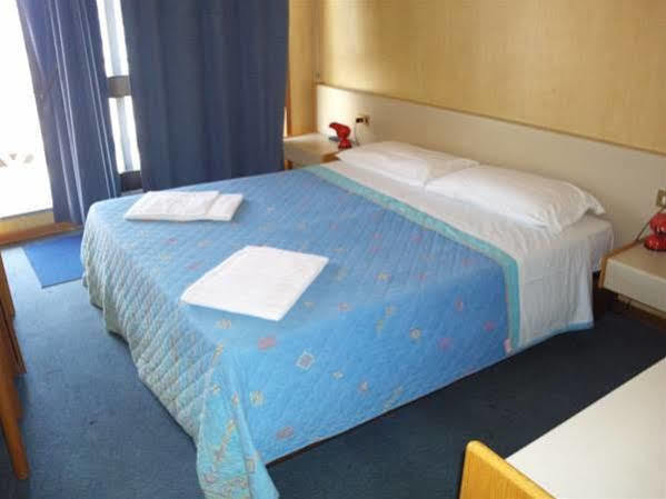 Hotel Socrate Lavena Ponte Tresa Extérieur photo